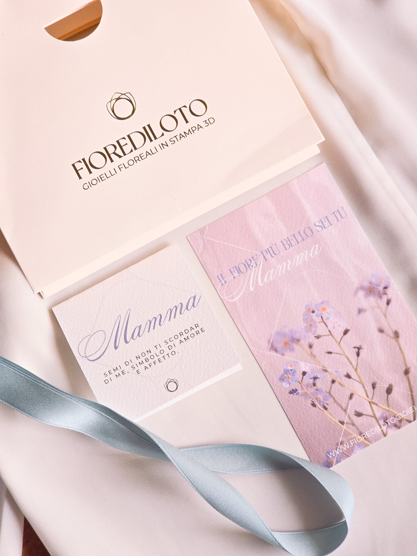 Orecchini Perno Non ti scordar di me - Madreperla