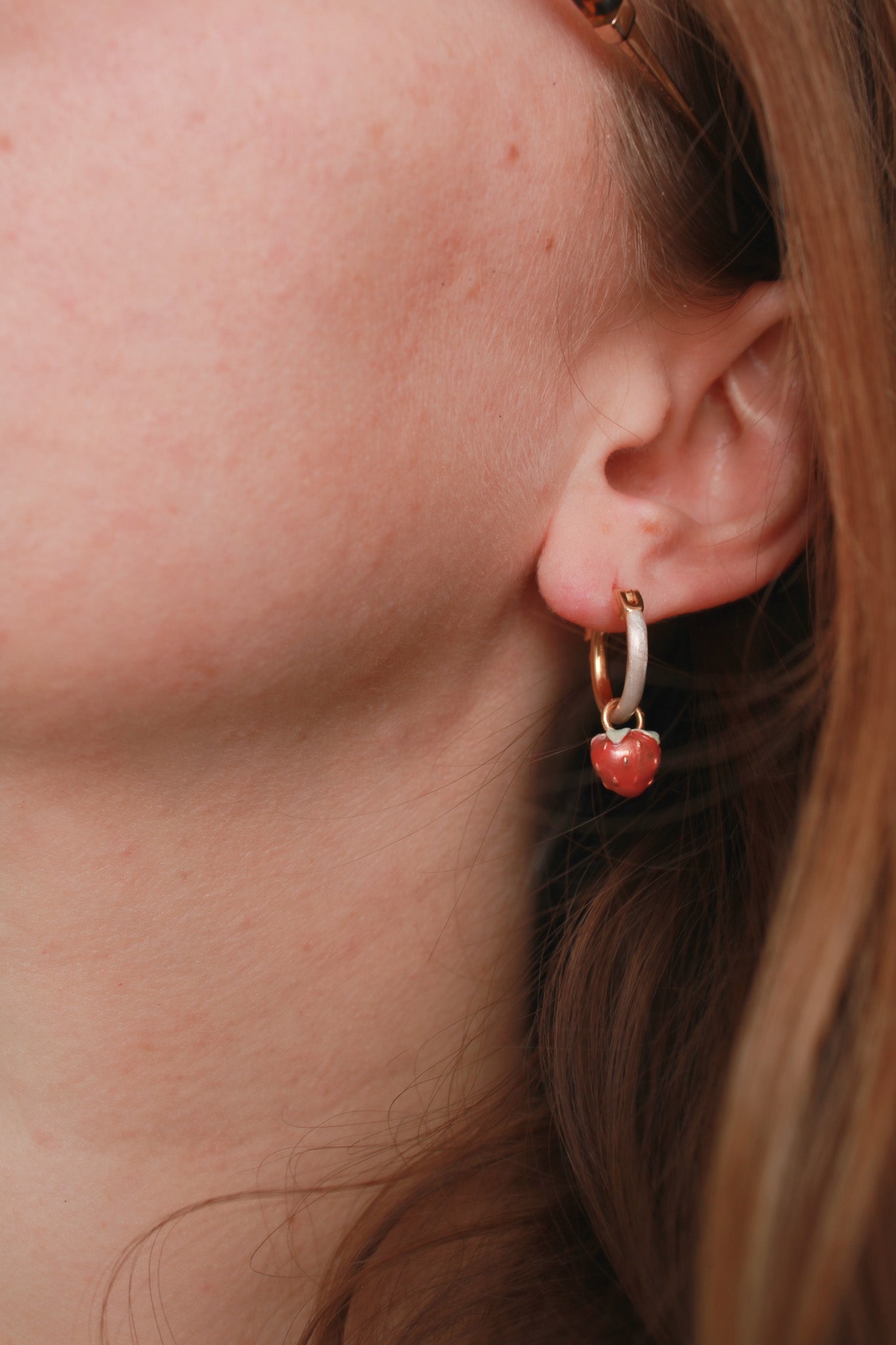 Orecchino Fragolina di Bosco