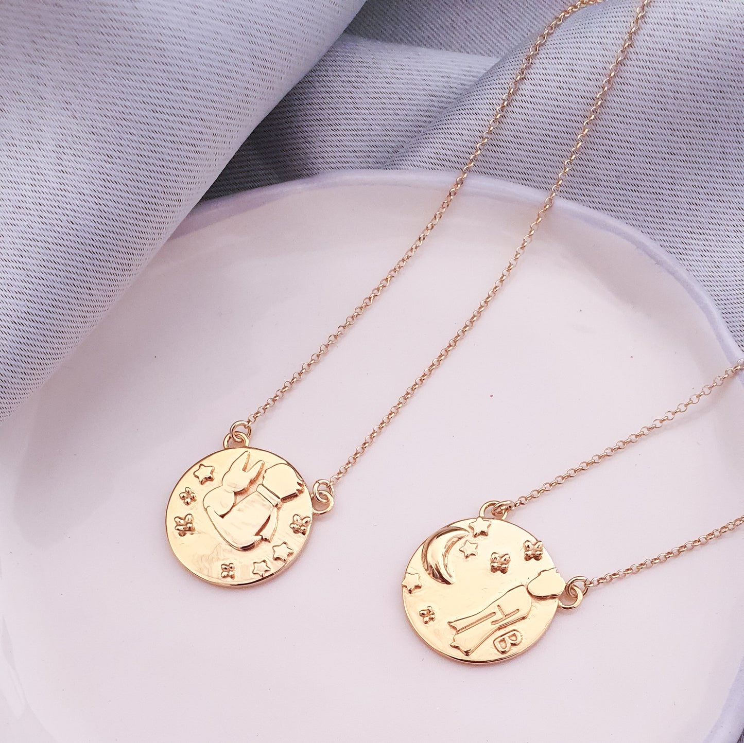 Collana floreale con nome personalizzato