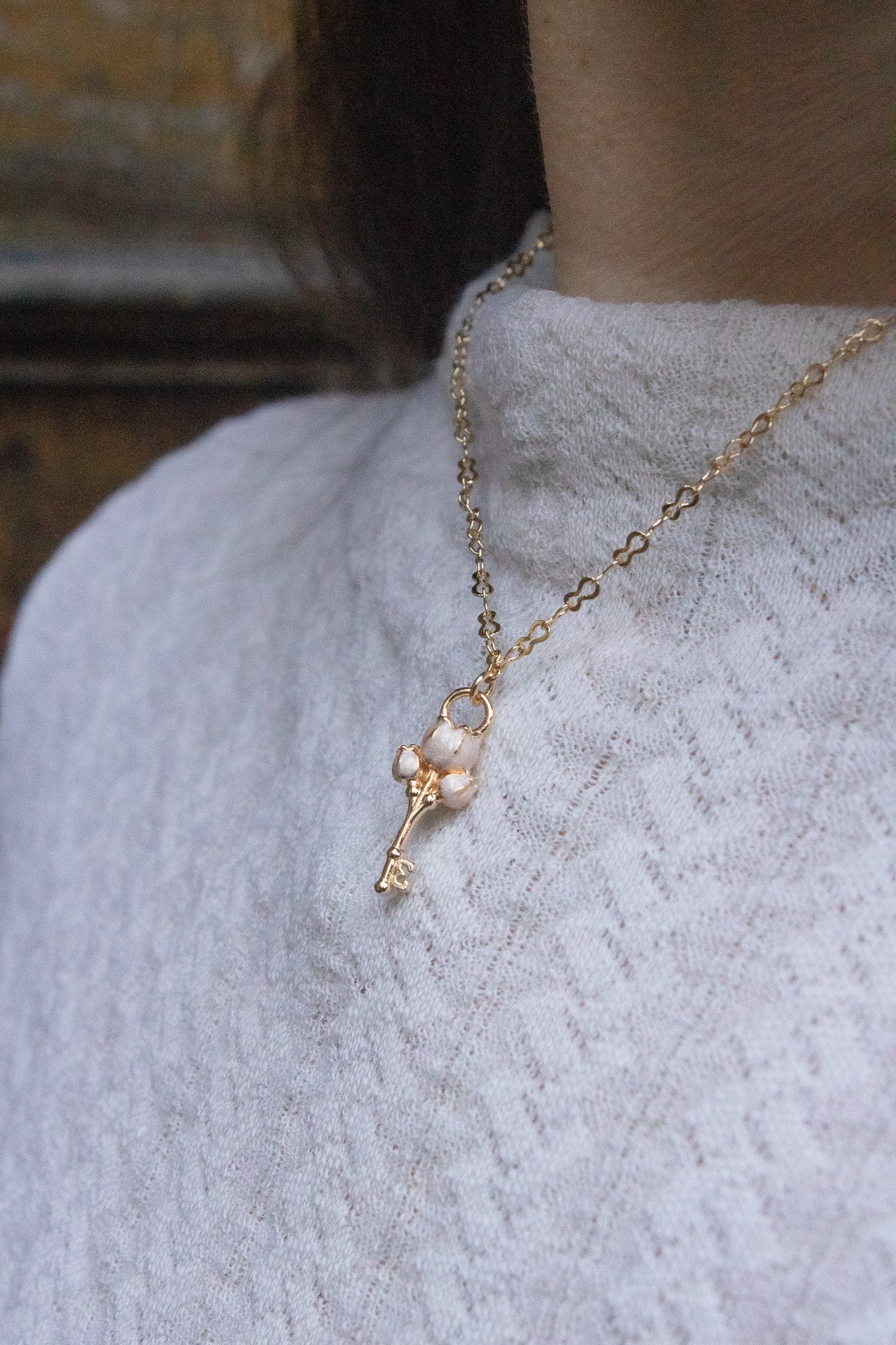 Collana Chiave del giardino Mughetto