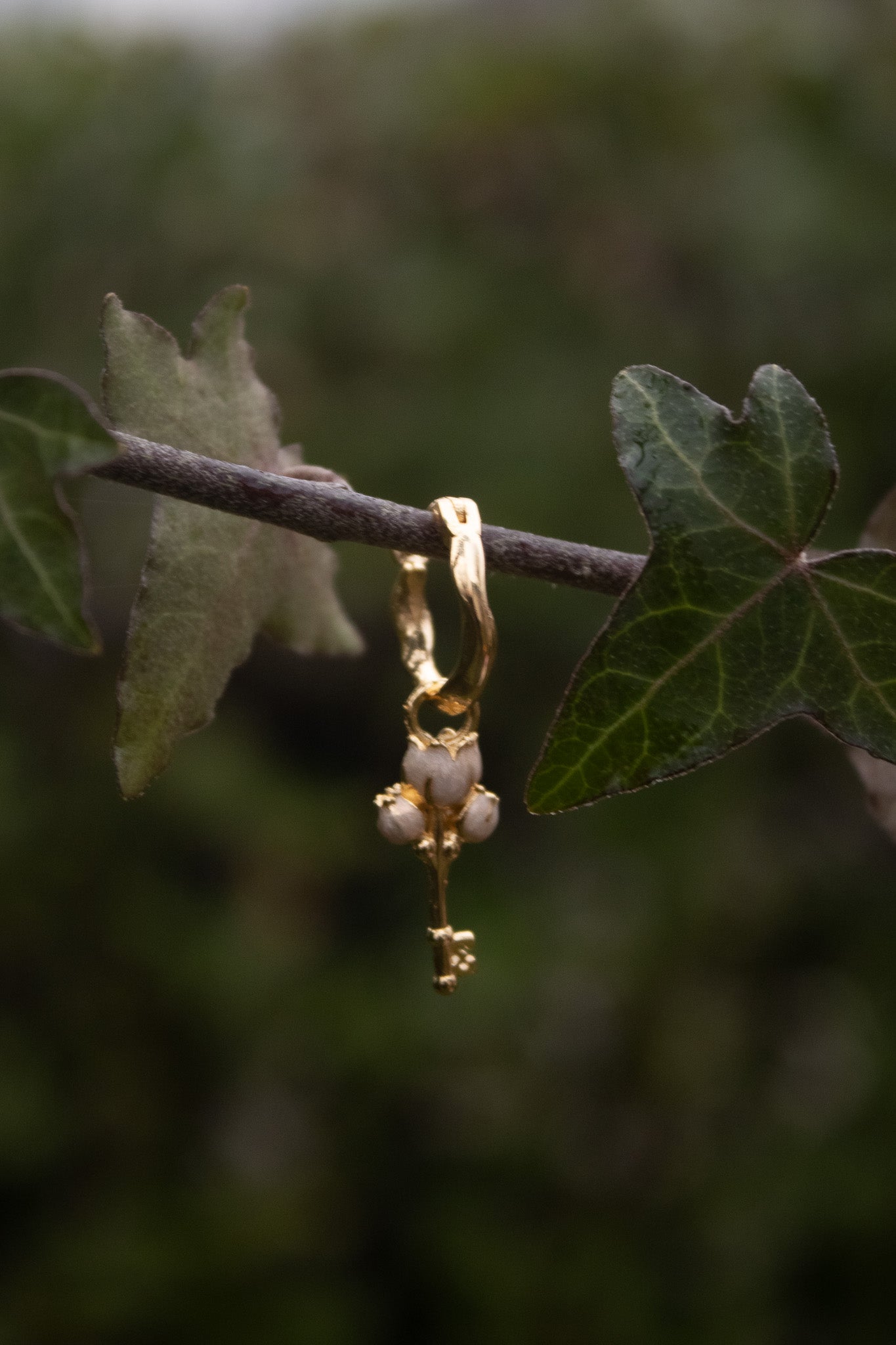 Mono Orecchino Chiave del giardino Mughetto