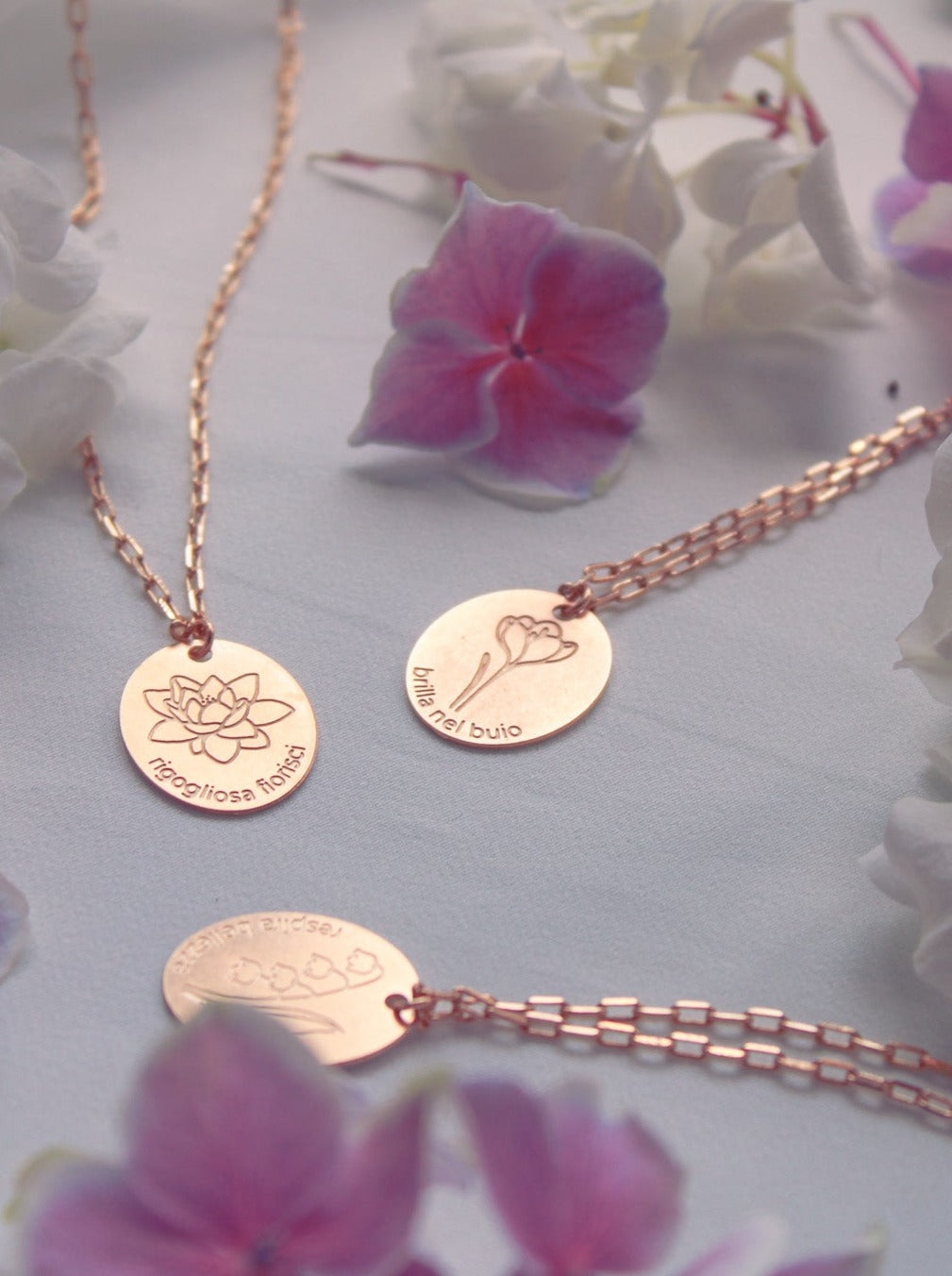 Collana Fiore di ciliegio - Tu porti primavera - Marzo