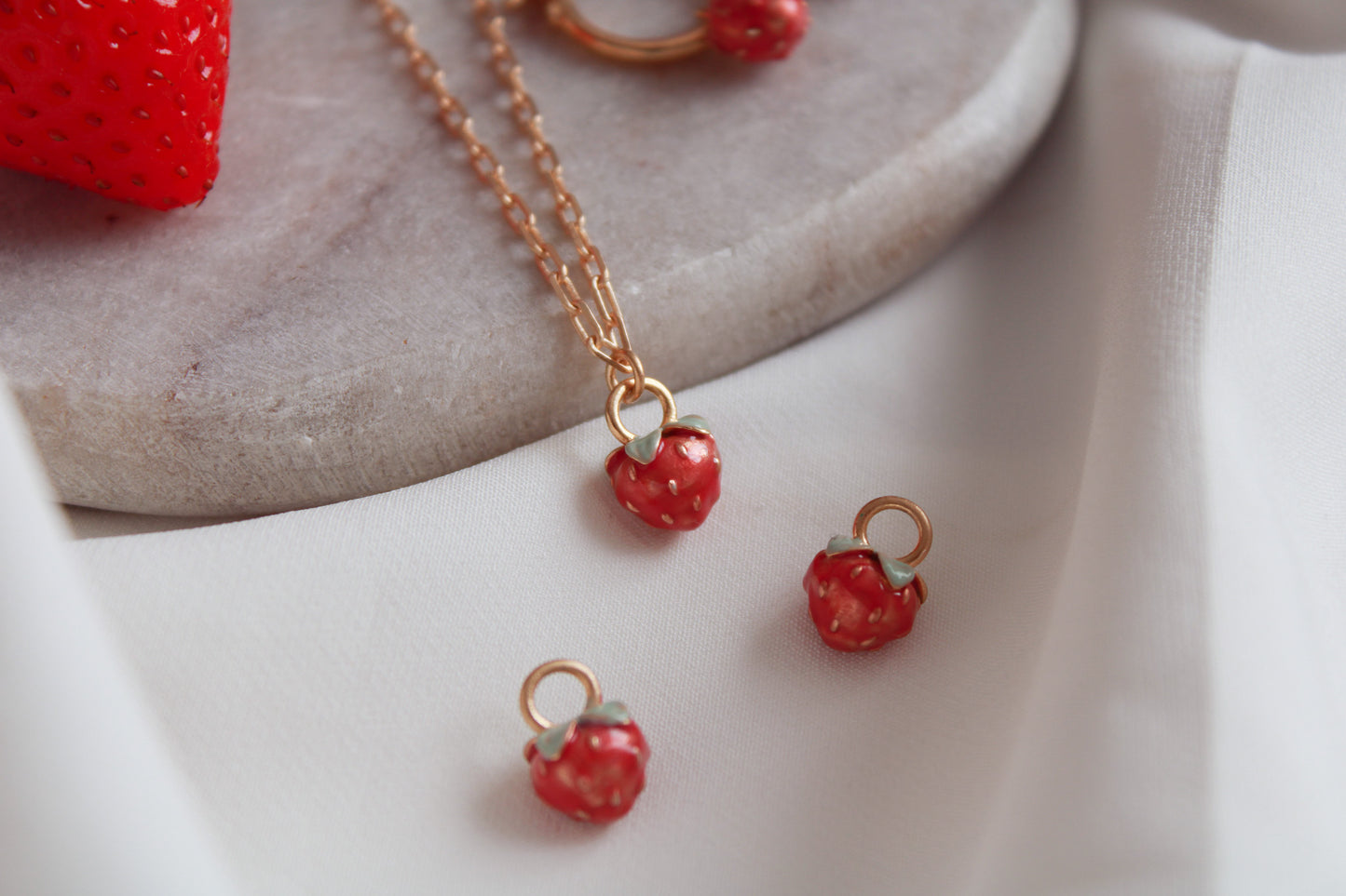 Collana Fragolina di bosco