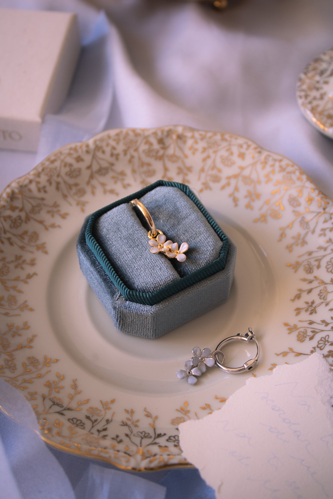 Orecchini in argento sterling 100% 925 con zirconi di cristallo