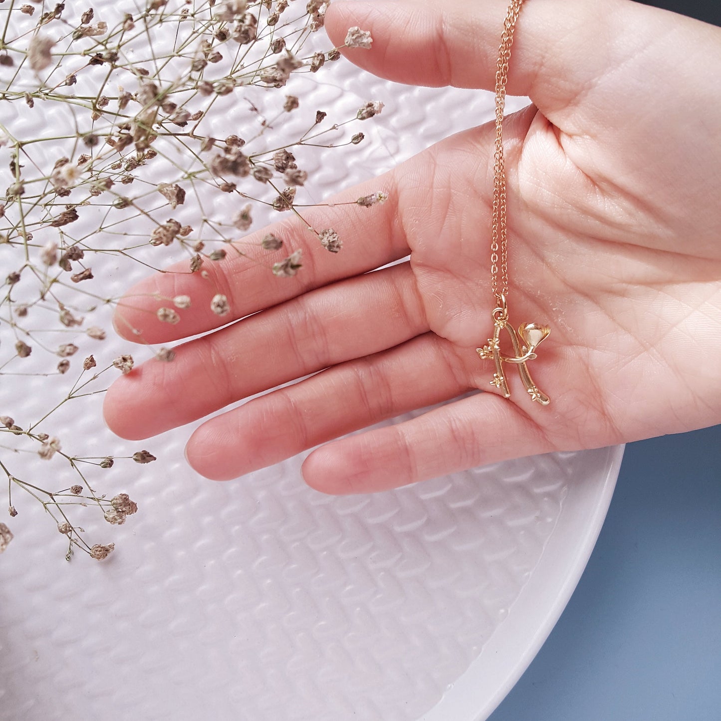 Collana "Fleurinome"  - Iniziale Floreale