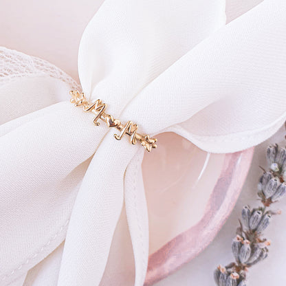 Anello personalizzato con iniziali e coroncina di fiori