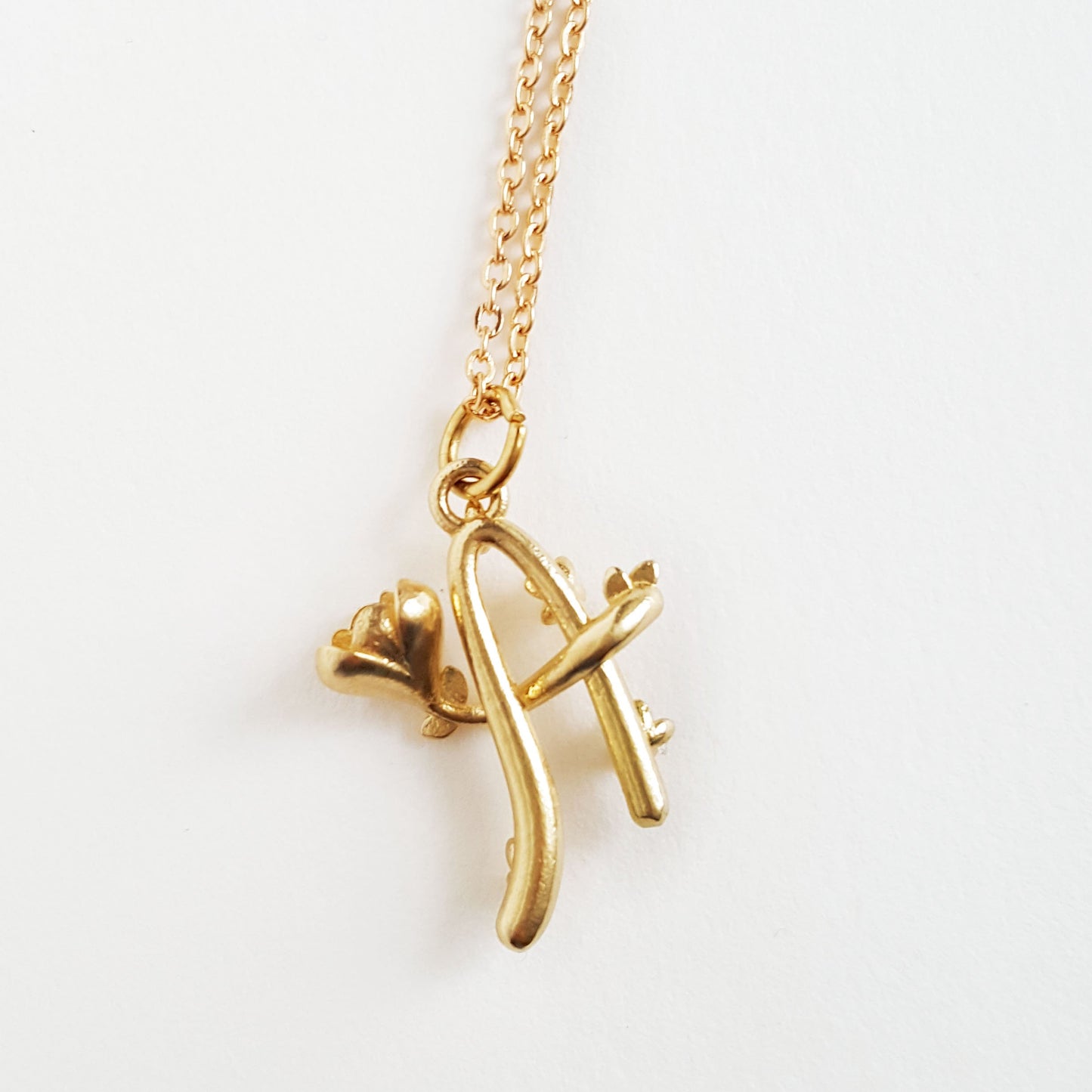 Collana "Fleurinome"  - Iniziale Floreale